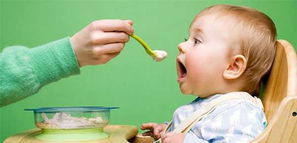 Cháo hay sup là món ăn phù hợp cho bé khi bị ho